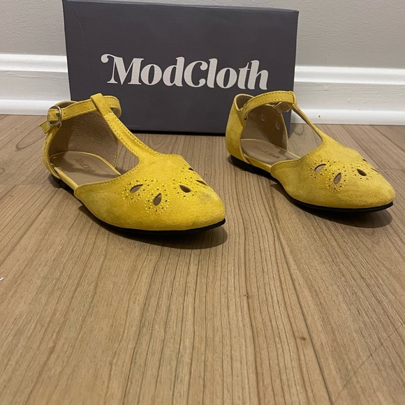 ModCloth Yellow The Zest Is History T-Strap Flats - Size 6 - Picture 2 of 16